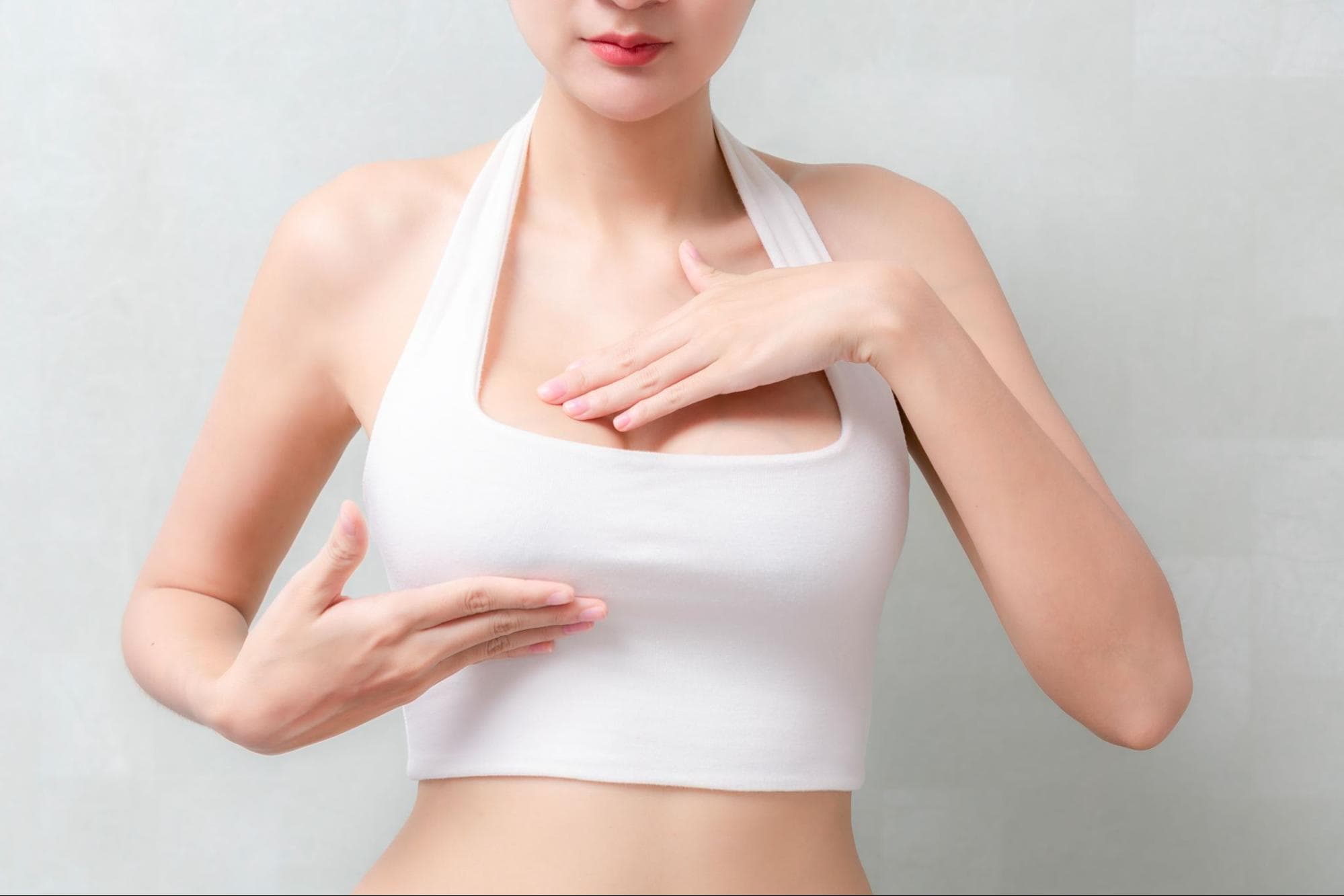 ผ่าตัดเสริมหน้าอก